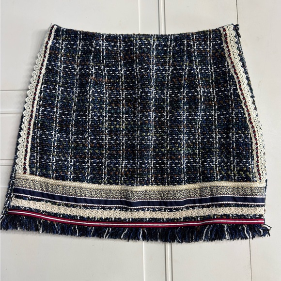 Lulus Dresses & Skirts - Lulus Women’s Sz Medium Navy Blue Tweed Lace Fringe Mini Skirt